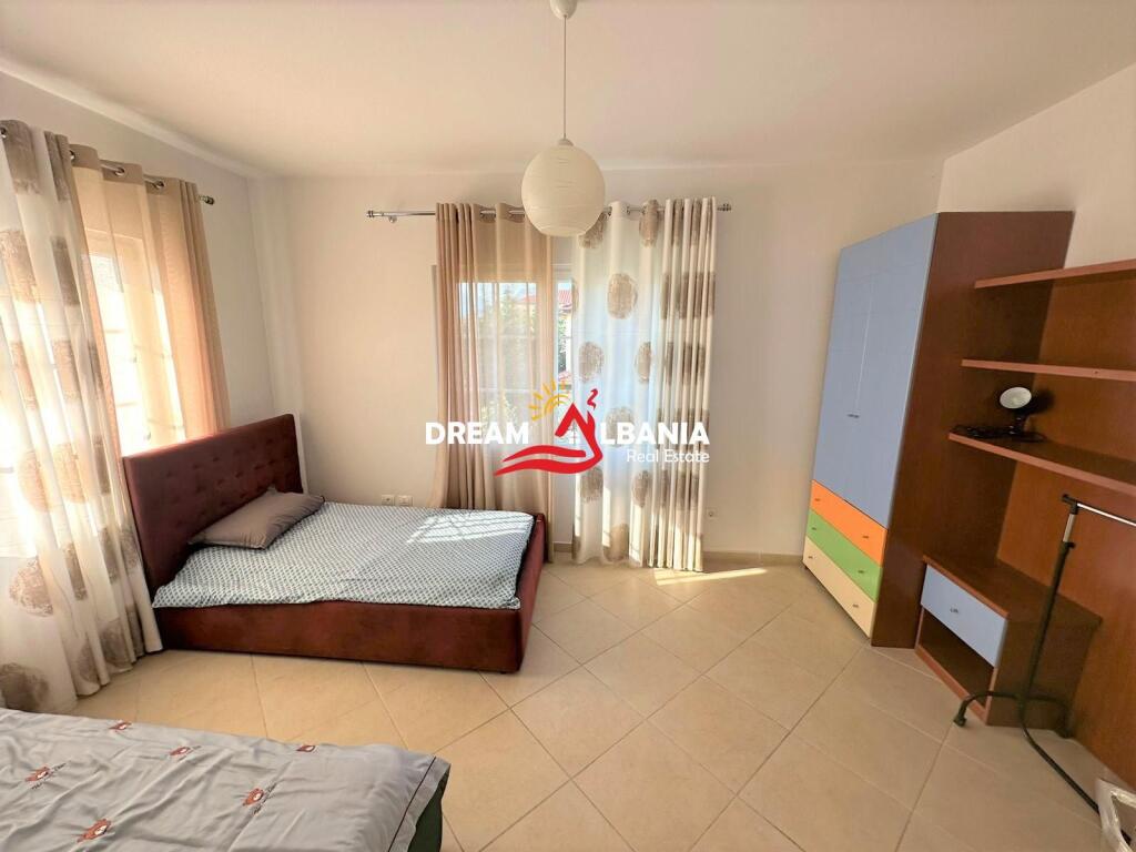 Jepet me qera vile 3 kateshe ne zonen e Farkes prane diges se liqenit (ID 4251255)
