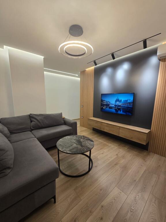 Apartament 2+1 me qira xhamia e Selites