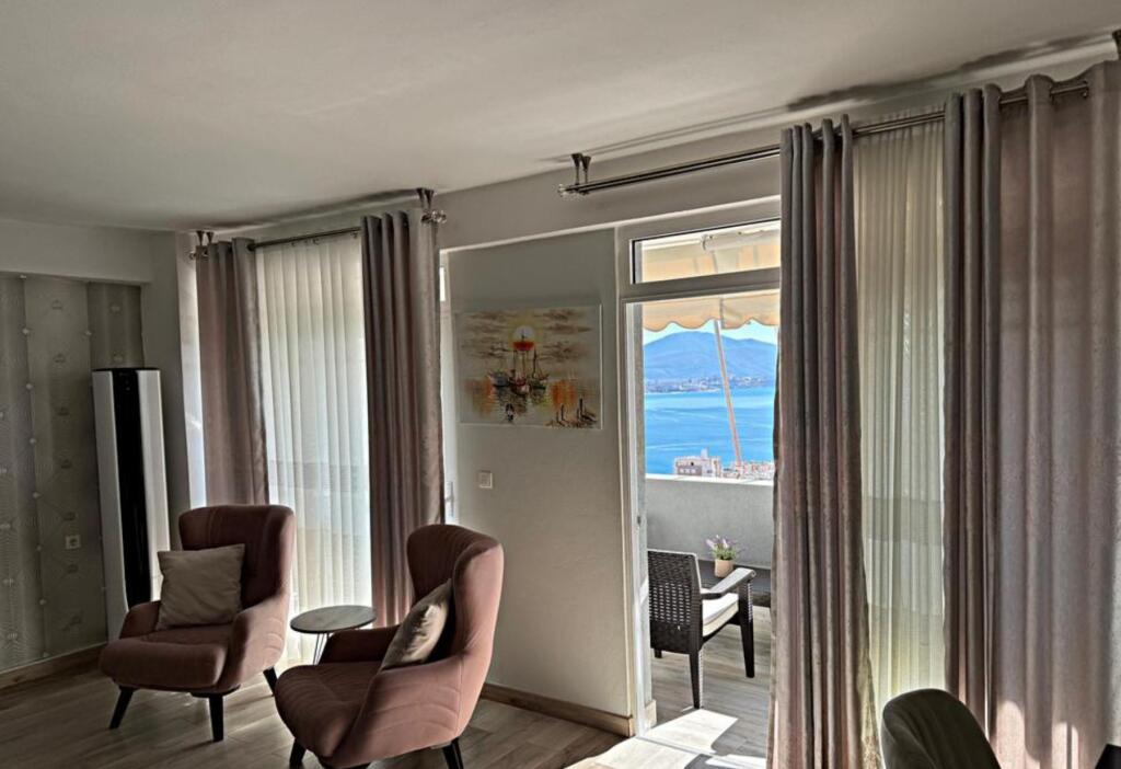 🌟 3+1+3 për Shitje – Apartament Luksoz në Sarandë