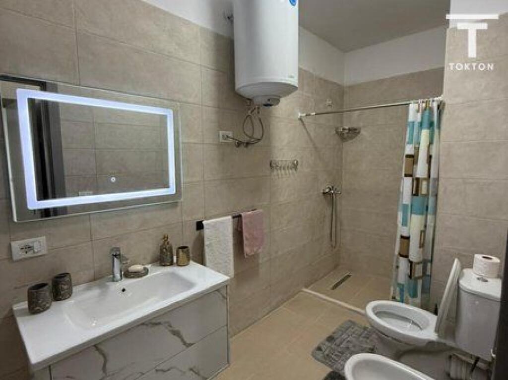 AFFITTO, APPARTAMENTO 3+1+2, VIA 5 MAGGIO, TIRANA