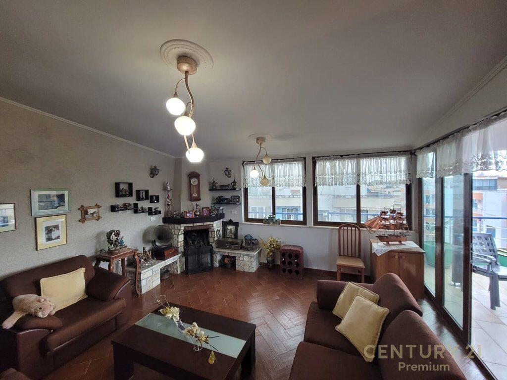 Per investitoret Airbnb Apartament 1+1 &amp; Apartament studio + verandë për shitje, Golem! 140,000 €