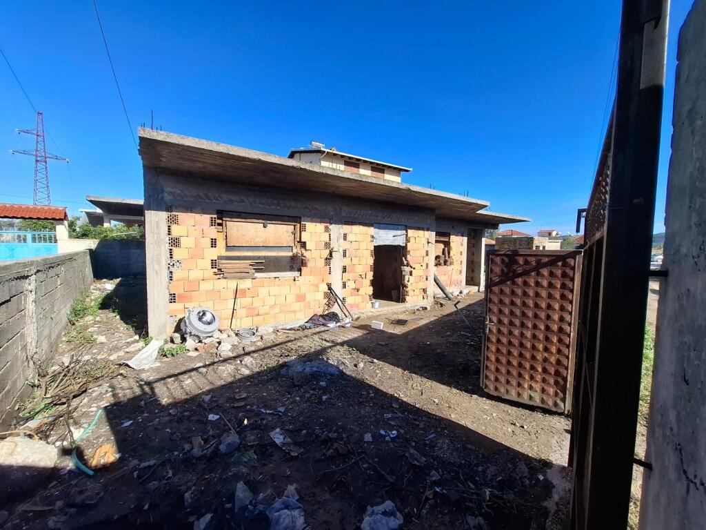 SHTËPI PRIVATE 2+1 PËR SHITJE – VLORË