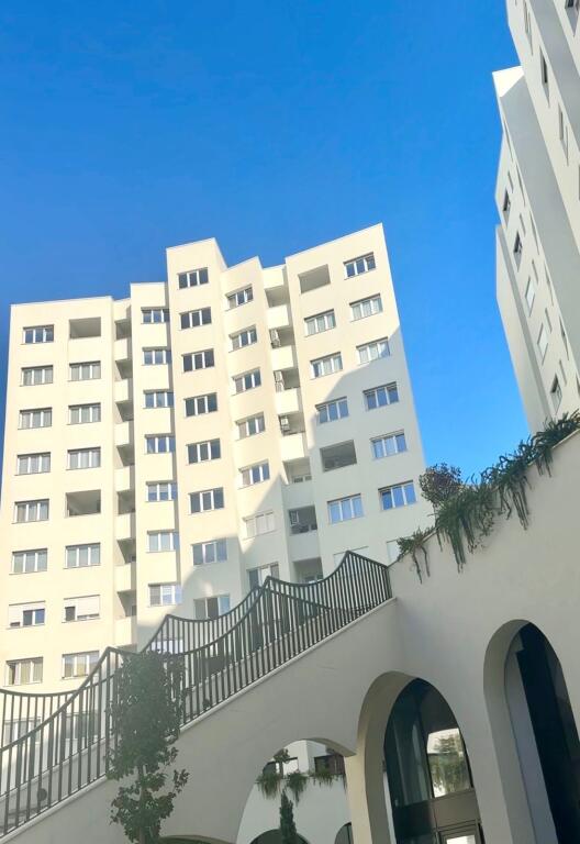 Shitet Apartament 2+1+2 – River Residence, Fusha e Aviacionit