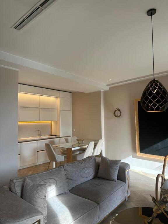 🏡 Jepet apartament 1+1+Parkim me qira te Park Gate, Rruga Elbasanit