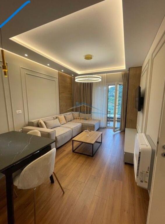 Shitet Apartamenti 2+1+2 tek Kodra e Diellit  ,Tiranë