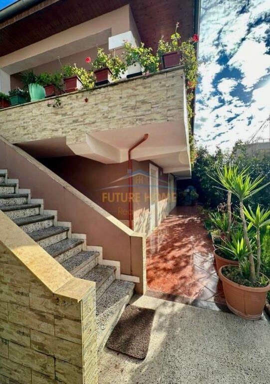 Rent, Private 2-storey house, Sauk