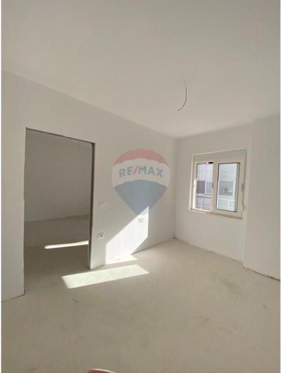 FOR SALE, APARTMENT 1+1, FRESKU, TIRANA !