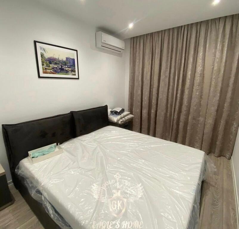 ME QIRA 1+1 + BALLKON + PARKING POST MOBILIM I PLOTË