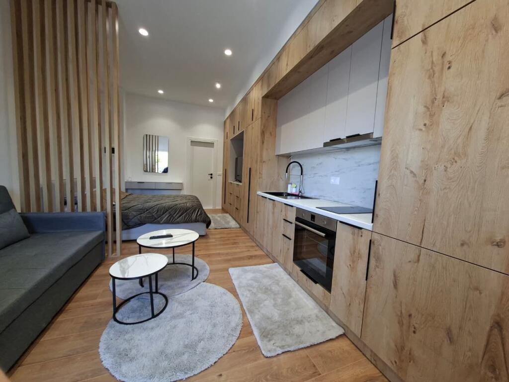 For Rent: ULTRA Gas Stove ✨️ (📍Fresh Restaurant) NEVER LIVED IN BEFORE 🔥 37,000 Leke/Month 🔥