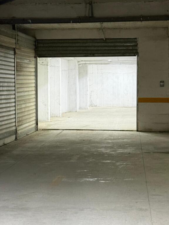 MAGAZZINO IN VENDITA 394 M2 KOMBINAT 230.000 EURO