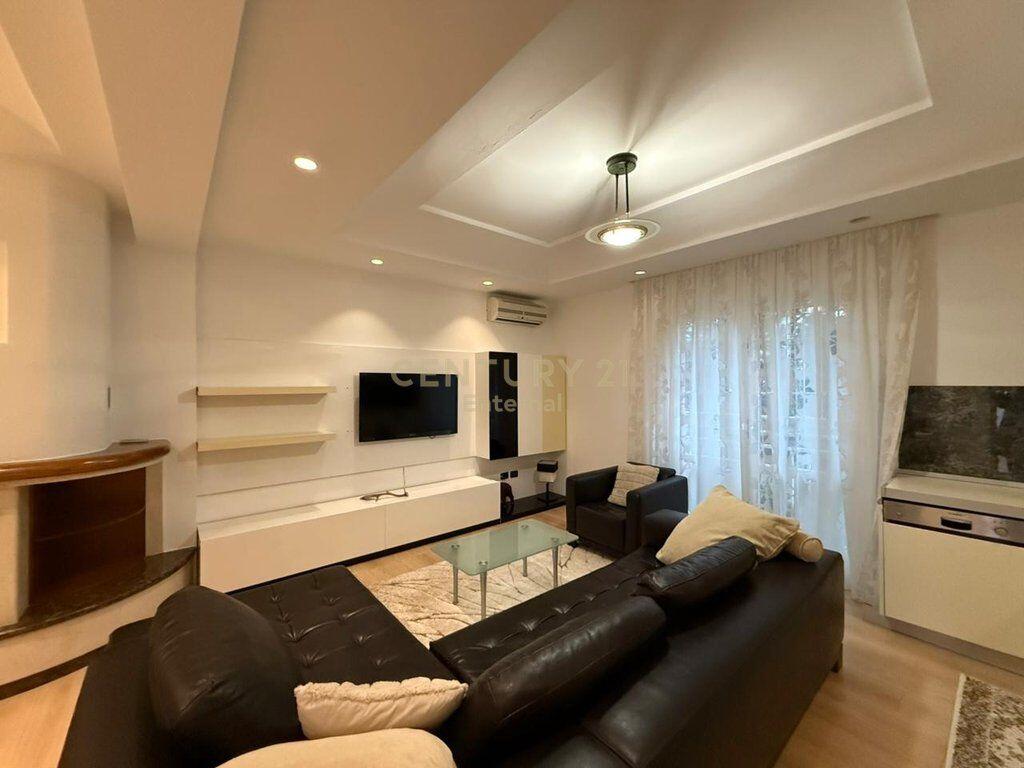 Apartament 2+1Me Qira te Vilat Amerikane, Rruga e Elbasanit - 600€ | 120 m²