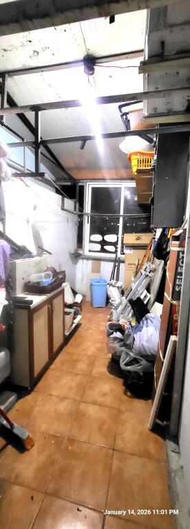 Tirane, appartamento in affitto, 3° piano, 40.000 lek completamente arredato trattabile (Rr. Halit Bega) vicino a QSUT o alla Scuola Unita o alla Scuola Bajram Curri.