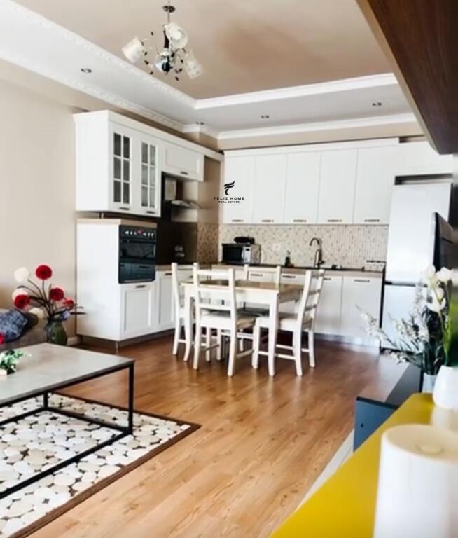 APARTAMENT ME QERA 2+1 KOPSHTI ZOOLOGJIK 1000 EURO