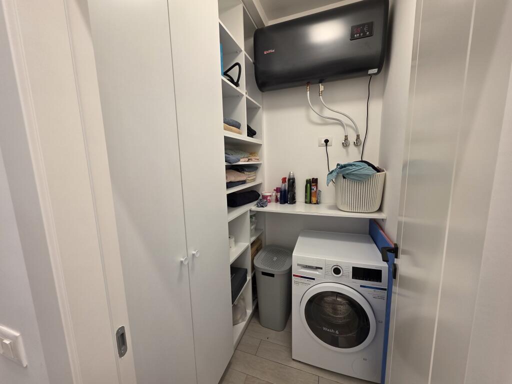 Bulevardi Ri Shitet Apartament 2+1+2+ Depo + Post Parkimi