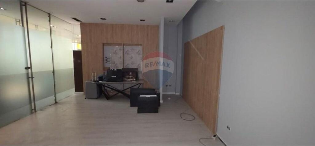 Shop / Office for Rent – Vesa Center, Bllok !