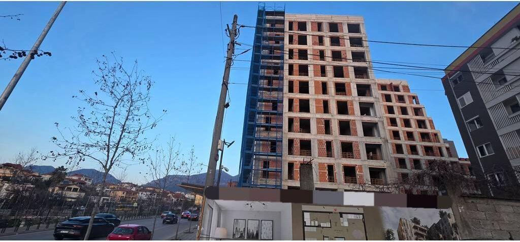 2+1 apartment for sale on Blv. "Bajram Curri", near the New Maternity, Tirana 194,700 € Total Area  100m2