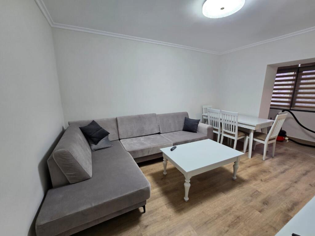 JEPET ME QERA – APARTAMENT 2+1 RRUGA E KOSOVAREVE!