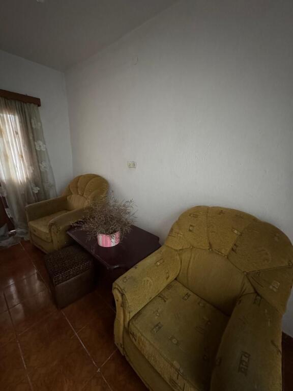 !!!Jepet me Qira Kati i Parë i një Shtëpie Private – Don Bosko (Xhamia)!!!