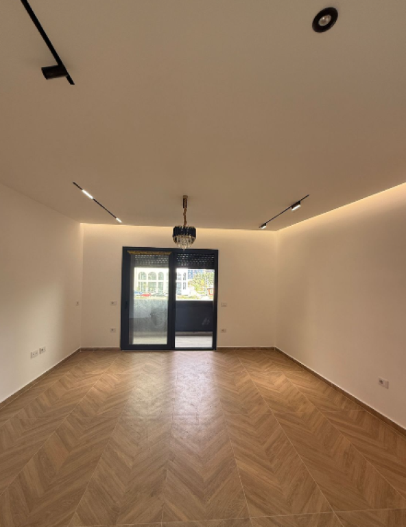 🏢 Business Premises for Rent – Oasis, Astir