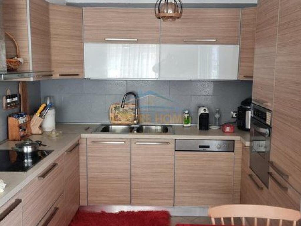 Shitet, Apartament 2+1, Kodra e Diellit, Tiranë