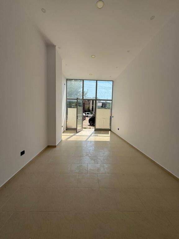 Business premises for rent in Astir (not on the main road)!
