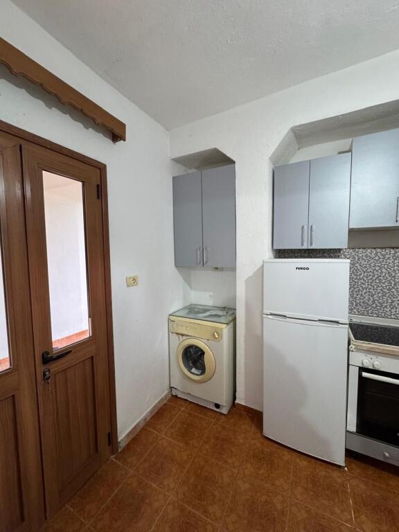 !!Jepet me Qira Kati i Parë i një Shtëpie Private – Don Bosko (Xhamia)!!