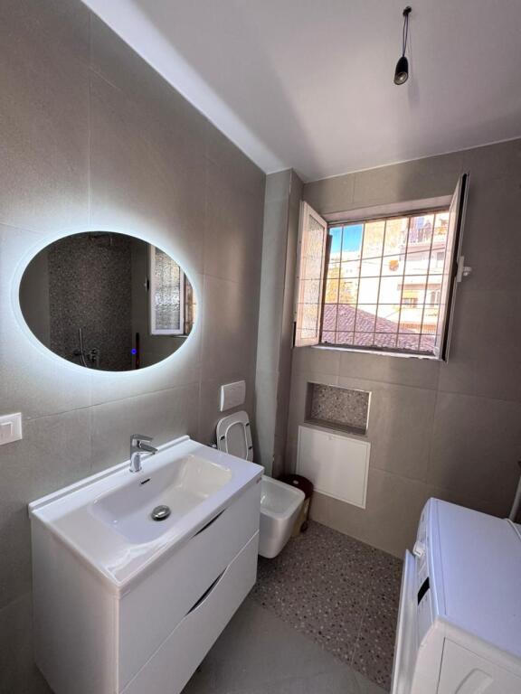 OFFICE FOR RENT 72 MINE PEZA 100,000 LEKE