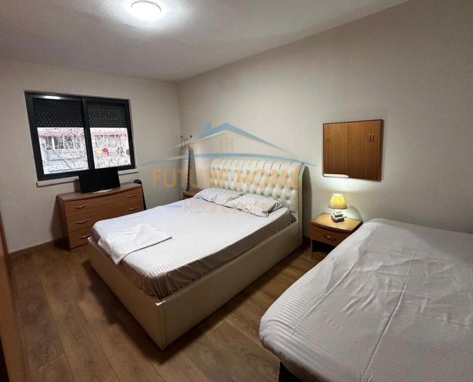 Shitet, Apartament 2+1, Xhamlliku , Tiranë