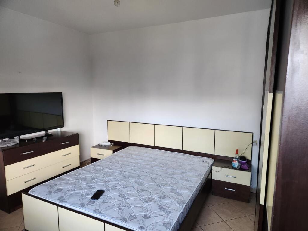 Jepet Me Qera Apartament 2+1+2 Ballkone