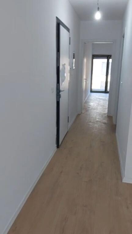 Shitet Apartament 1+1 tek kodra e diellit 2, Me hipoteke