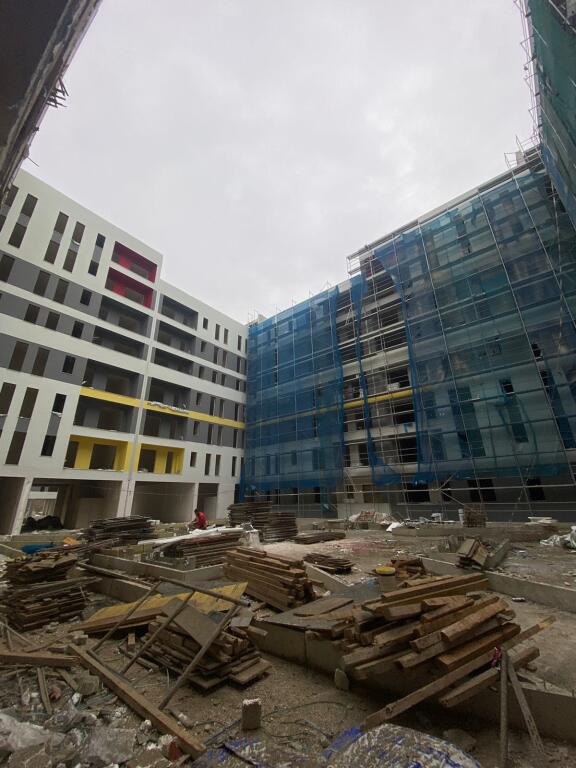 Univers city , ambjent biznesi per qera