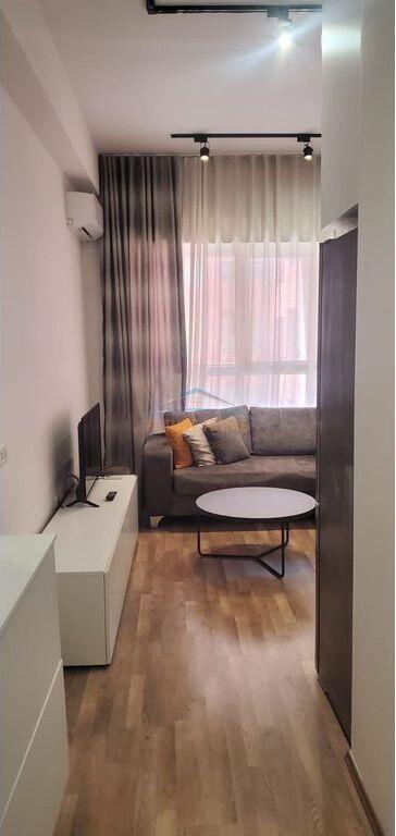 Affitto, Appartamento 1+1, Complesso Mangalem, Tirana.