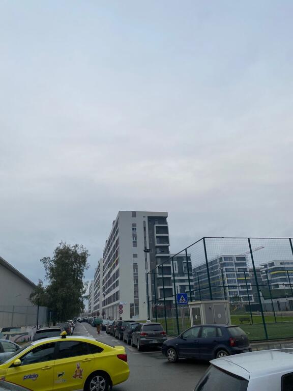 Univers city , ambjent biznesi per qera