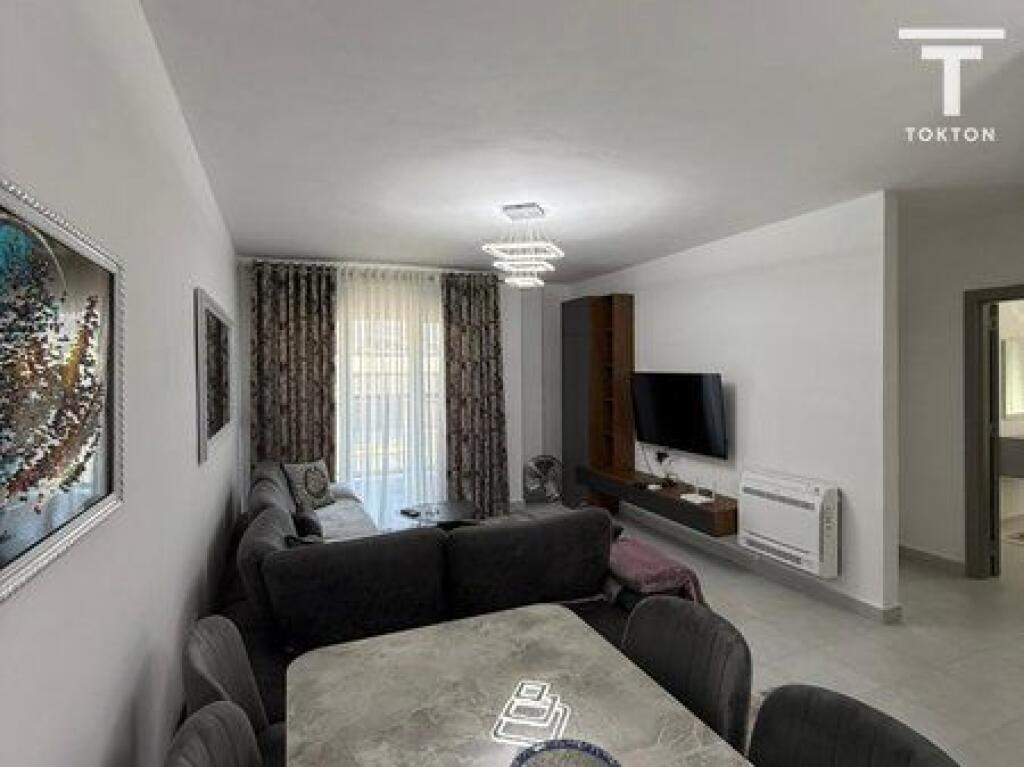 AFFITTO, APPARTAMENTO 3+1+2, VIA 5 MAGGIO, TIRANA