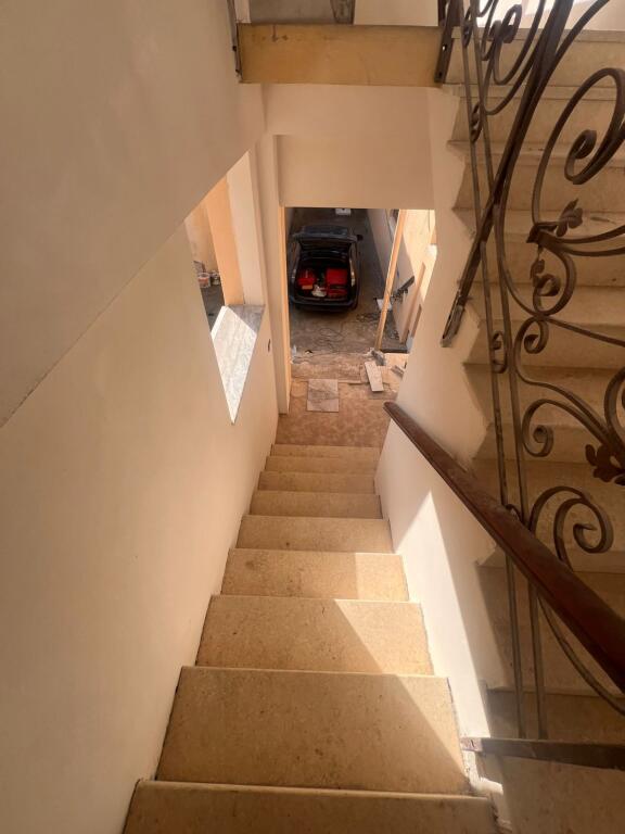 🏡 Jepet me Qira Vilë Twin – Mbrapa Garden Building