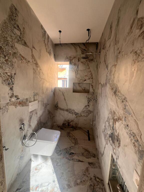 🏡 Jepet me Qira Vilë Twin – Mbrapa Garden Building