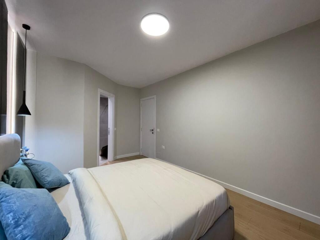 Apartament 2+1 per shitje tek Zogu i Zi.