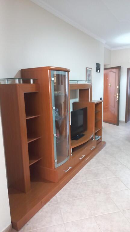 APARTAMENT ME QERA 1+1 PAZARI RI 60.000 LEKE