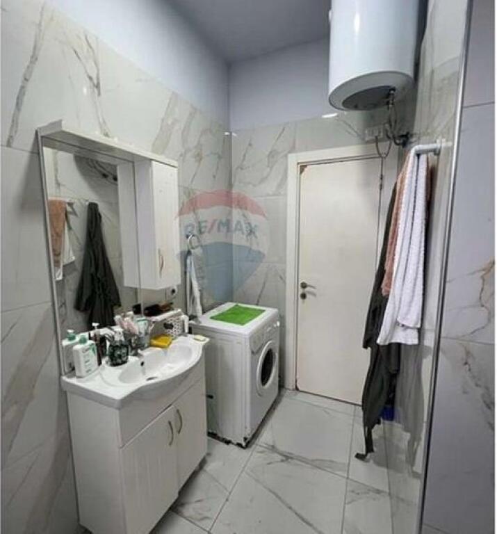 2 apartments for sale - at Pharmacy 10