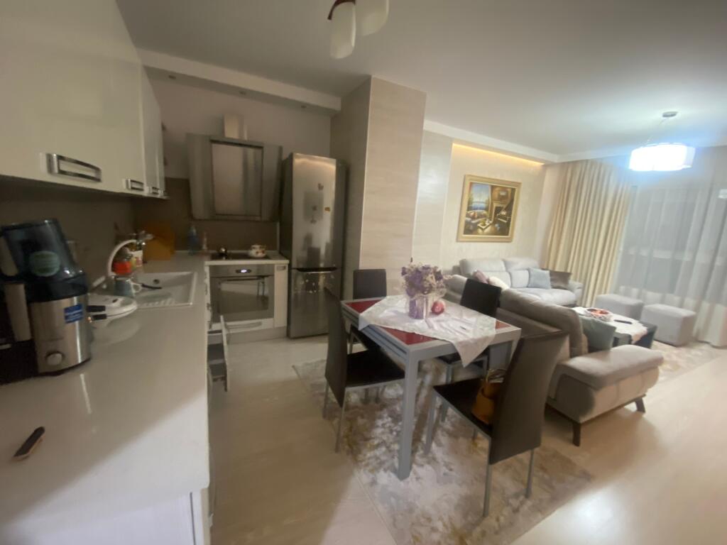 2+1,i mobiluar te atsh ja ministri e jashtme,cmimi 850 euro