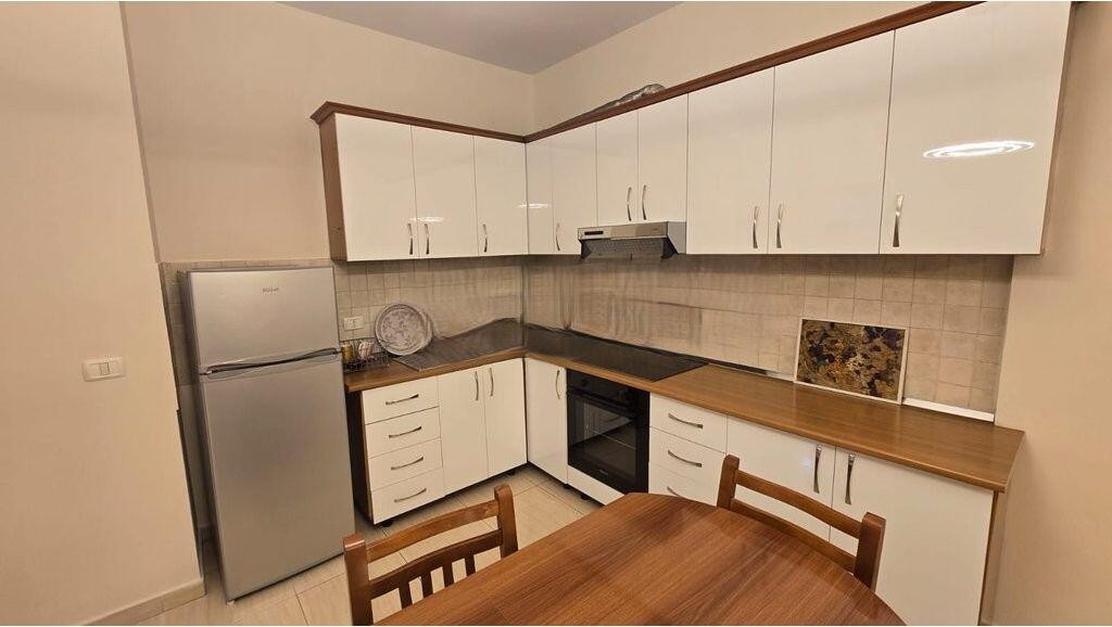 AFFITTO APPARTAMENTO 1+1, VIA ELBASAN! 700 € /Mese