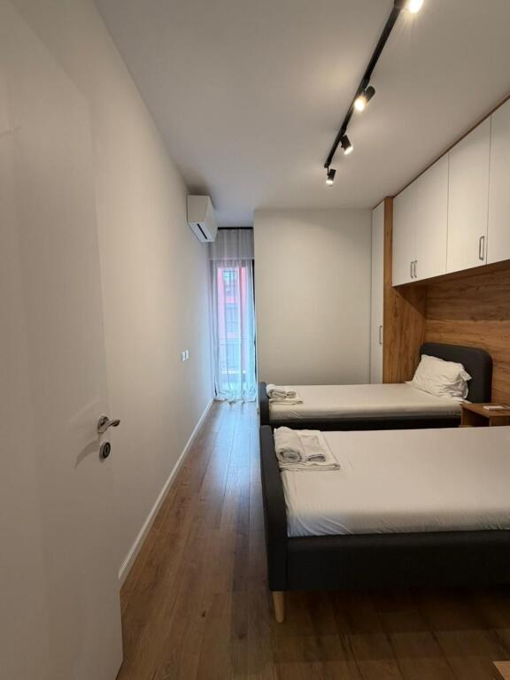 APARTMENT FOR SALE PHARMACY 10