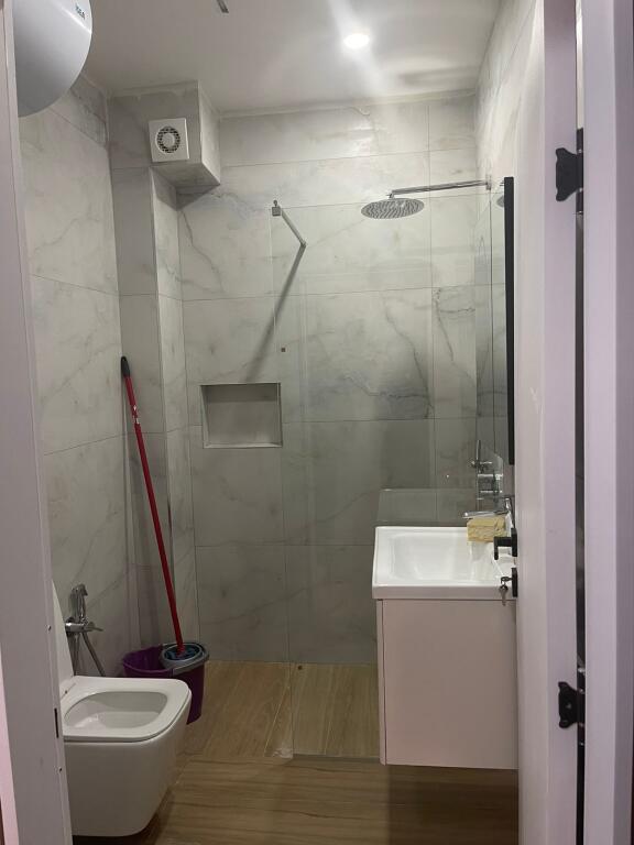 Apartament 2+1 për qira – Plazh, Durrës