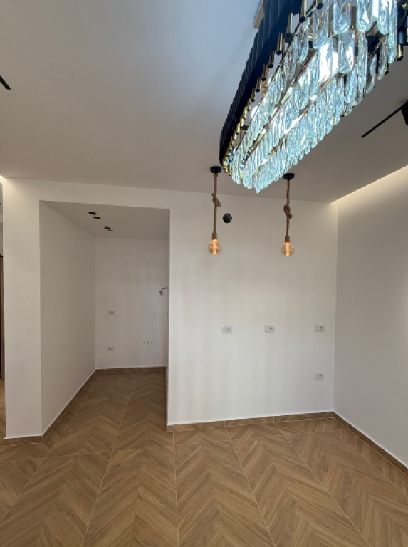 🏢 Business Premises for Rent – Oasis, Astir