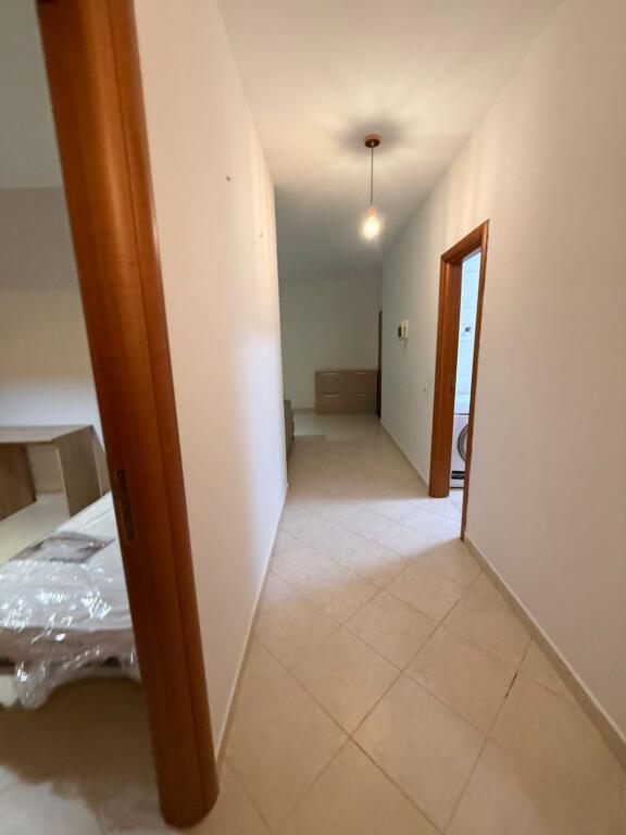 APARTAMENT ME QERA 2+1 RUGA E KOSOVAREVE 900 EURO