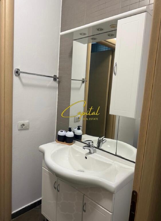 APARTAMENT ME QIRA 1+1 21 DHJETORI 60.000 LEKE