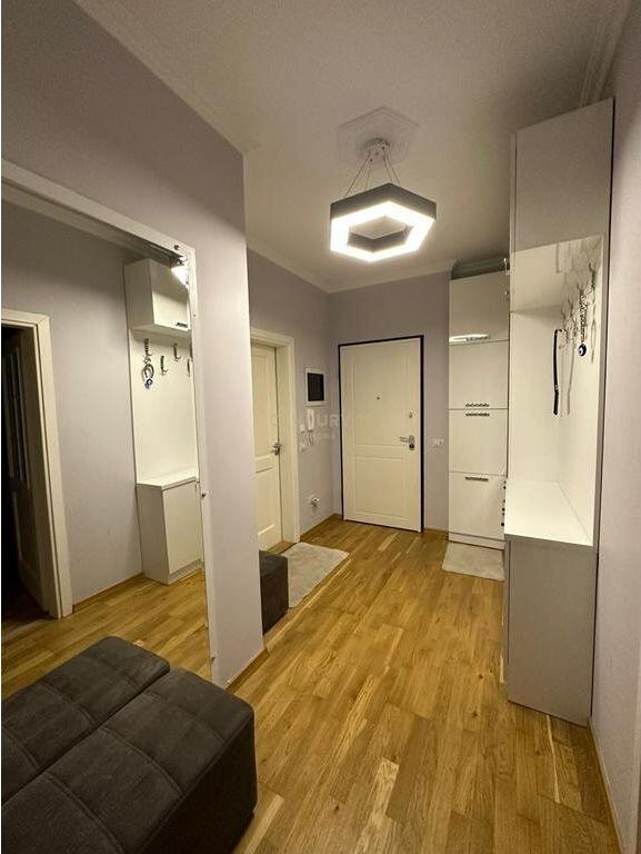 Apartament ne Astir 2+1+2!