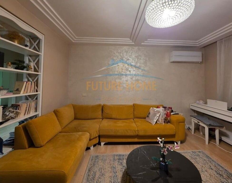 Rent, 2+1 Apartment with veranda on Kosovareve Street