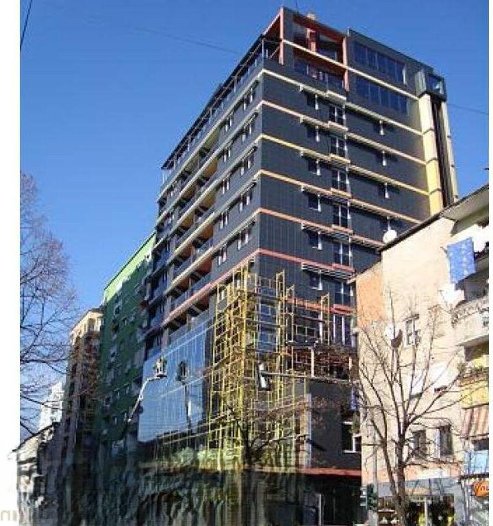 ZYRE PER SHITJE TE VESA CENTER! 135,000 €