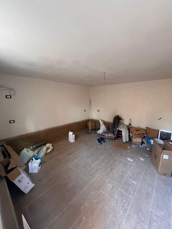 🏡 Jepet me Qira Vilë Twin – Mbrapa Garden Building